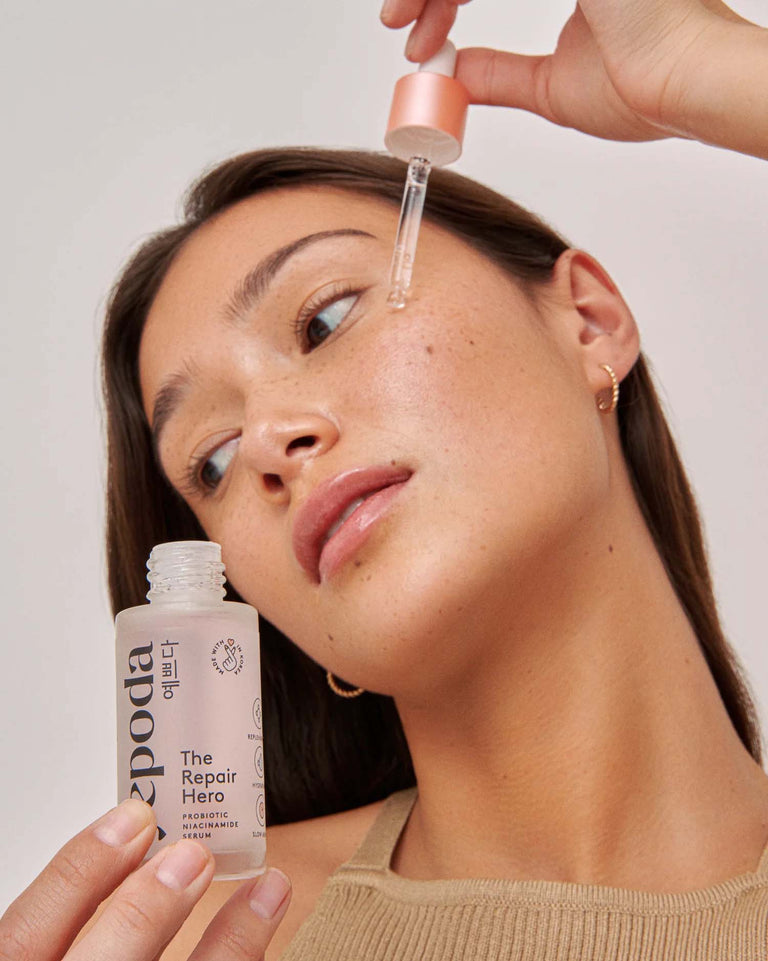 « Je n’ai jamais eu une aussi belle peau » : vendu chez Sephora, ce sérum coréen aux probiotiques diminue de 17% la perte d’eau